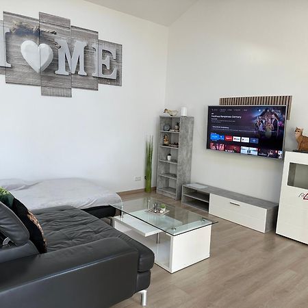 Grosse Ferienwohnung Gaestehaus Neubau Merzig 120M2 Extérieur photo