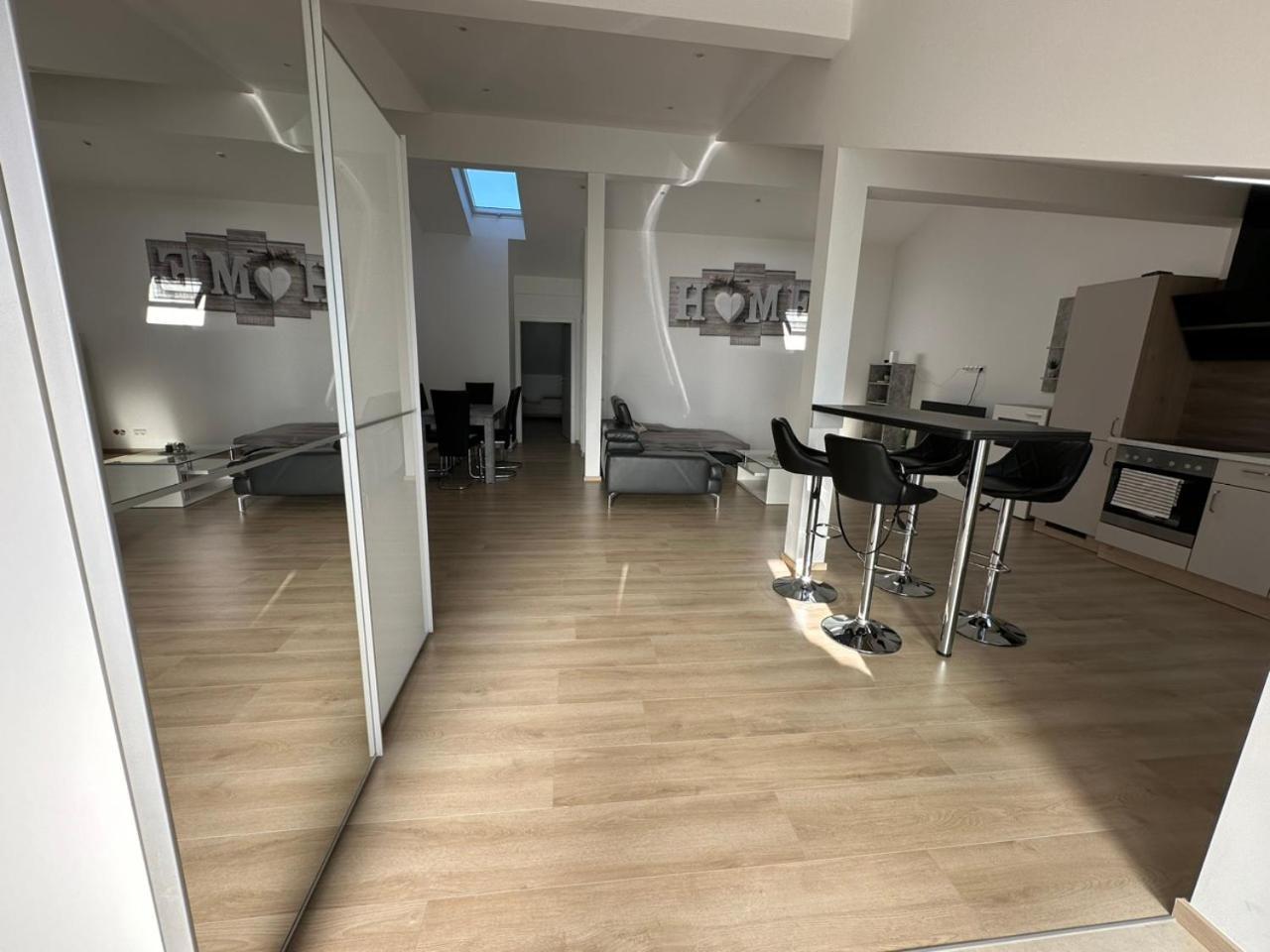 Grosse Ferienwohnung Gaestehaus Neubau Merzig 120M2 Extérieur photo