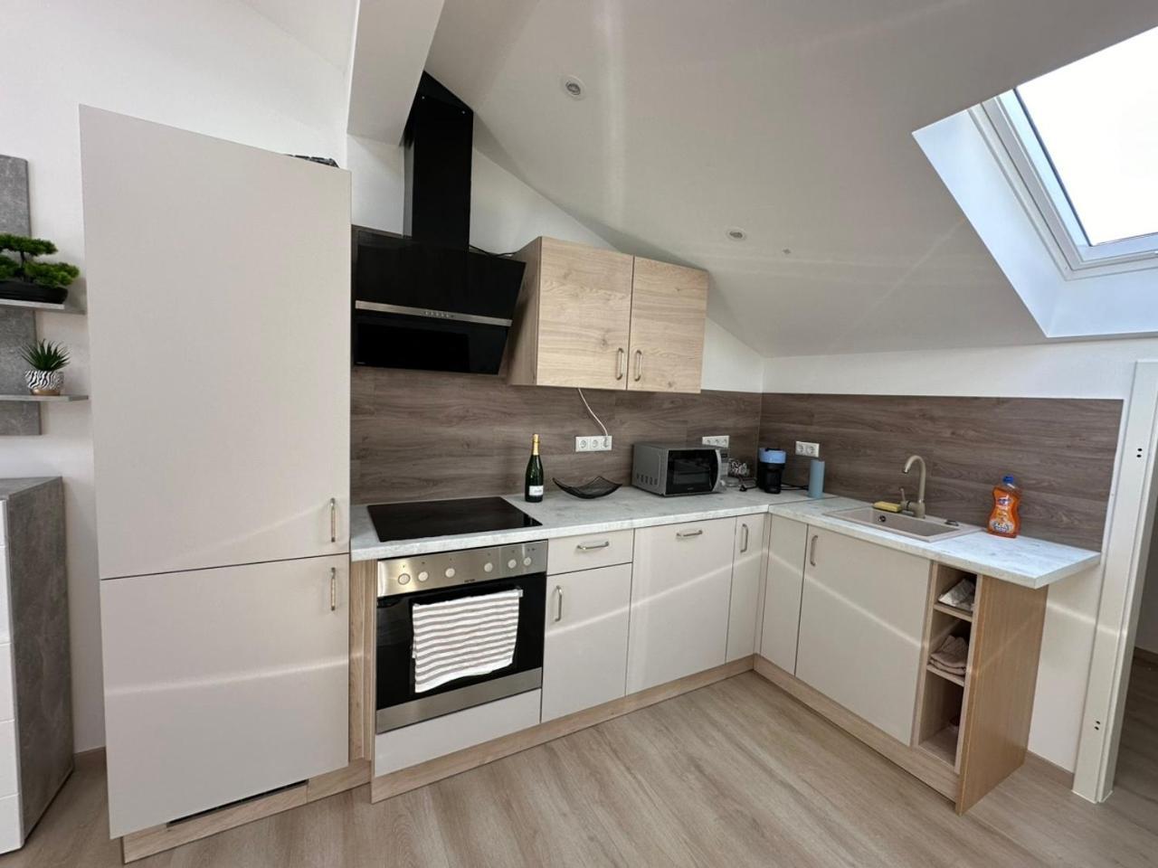 Grosse Ferienwohnung Gaestehaus Neubau Merzig 120M2 Extérieur photo