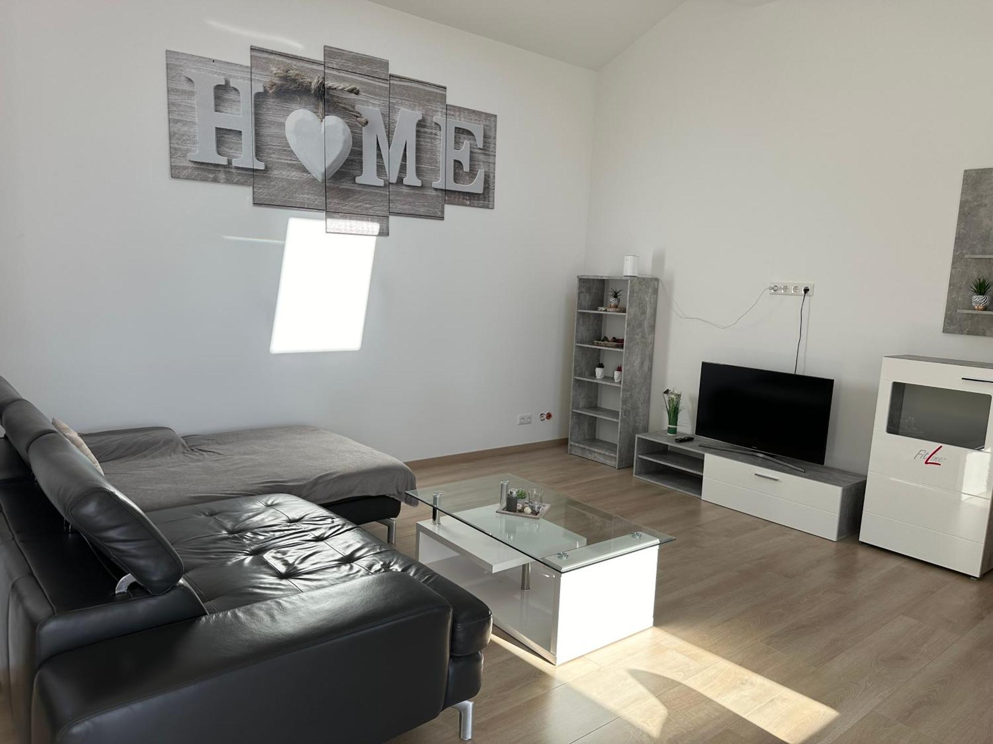 Grosse Ferienwohnung Gaestehaus Neubau Merzig 120M2 Extérieur photo