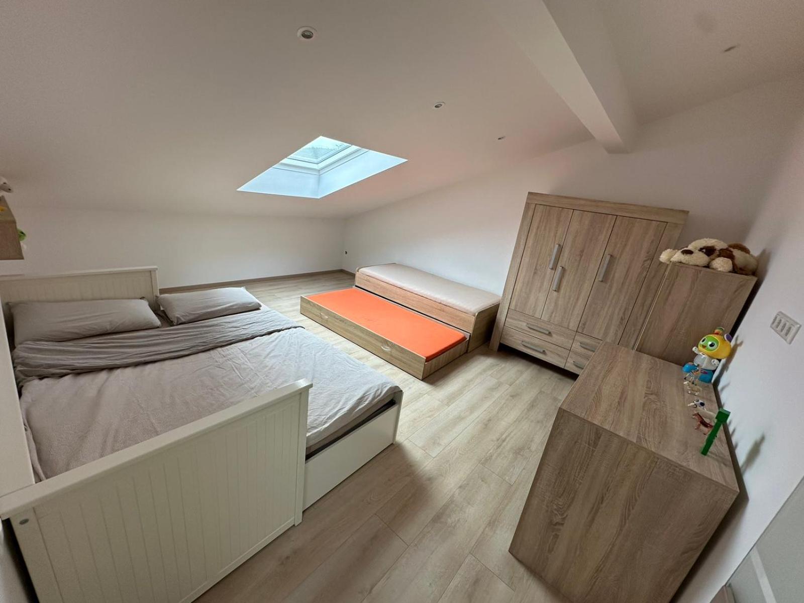 Grosse Ferienwohnung Gaestehaus Neubau Merzig 120M2 Extérieur photo