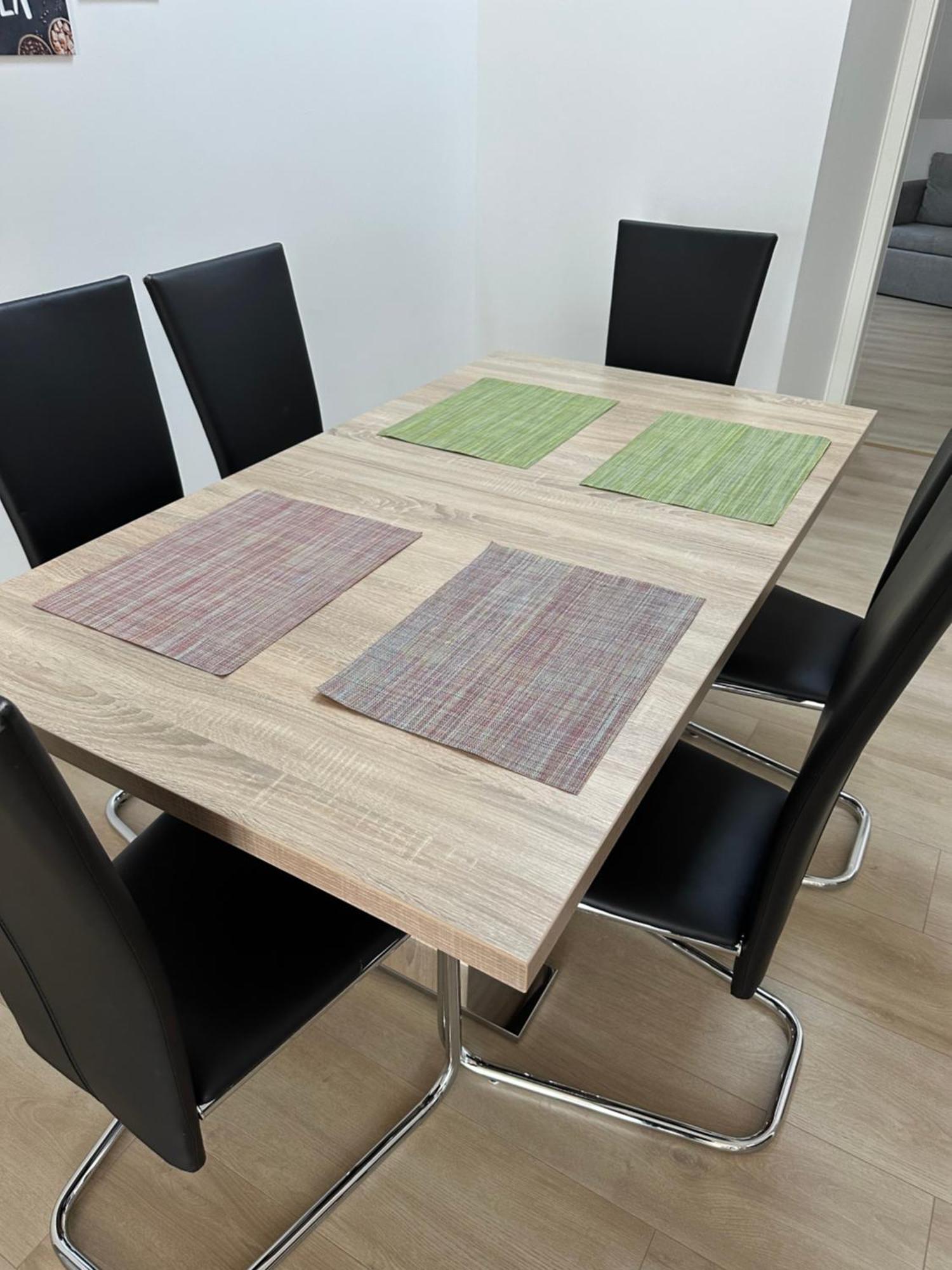 Grosse Ferienwohnung Gaestehaus Neubau Merzig 120M2 Extérieur photo
